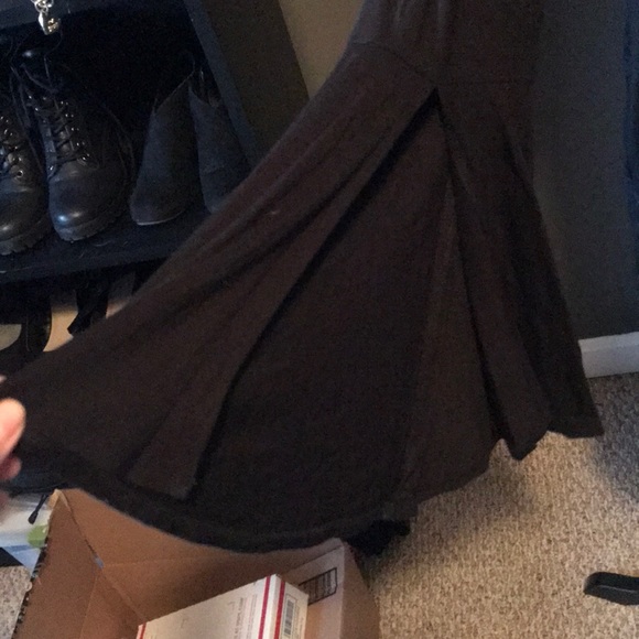 Olivia & Grace Lace Back Bell Sleeved Top - Picture 4 of 6